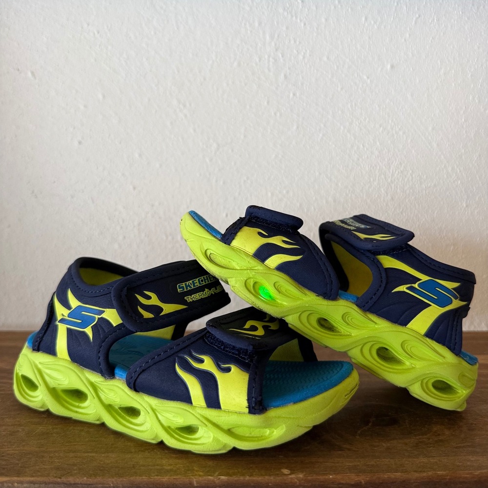 Skechers Thermo-Flash Toddler Sneakers Size 10 Navy Lime Light Up 400102N
